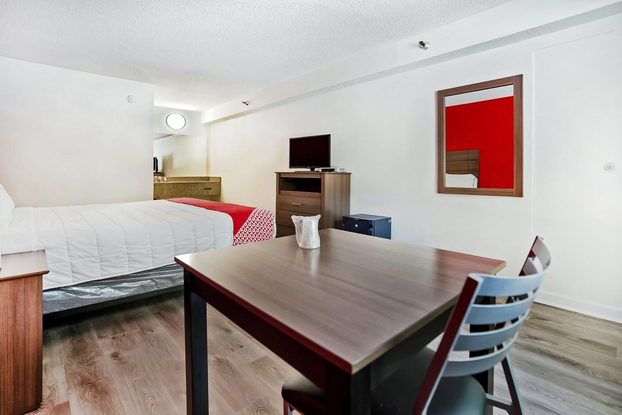 Oyo I-285 The Perimeter Hotel